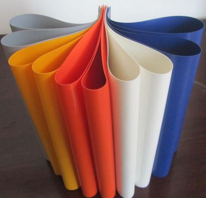 Rulo halinde Renkli PVC Kaplı Tente Polyester Kumaş 1000D X 1000D 20X20 650 Gsm