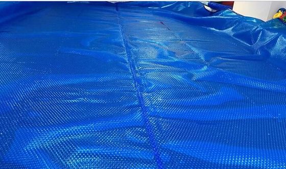 Kabarcık Yüzme Havuzu Güneş Battaniyesi Sıcaklık ve Buharlaşmadan Tasarruf 12mm Çaplı Yüzme Havuzu Örtüsü Makarası