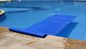 Anti - UV 100um 200um Yüzme Havuzu Güneş Örtüsü Mavi Renk PE Kabarcık Battaniye Güneş Havuzu Örtüsü