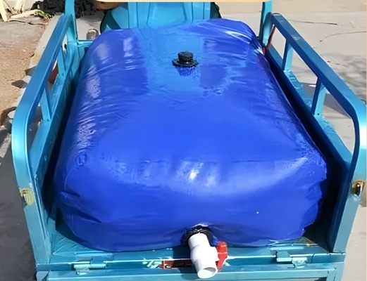 Güvenli ve güvenli su depolama ve taşıma için özelleştirilebilir tarpaulin su tankı